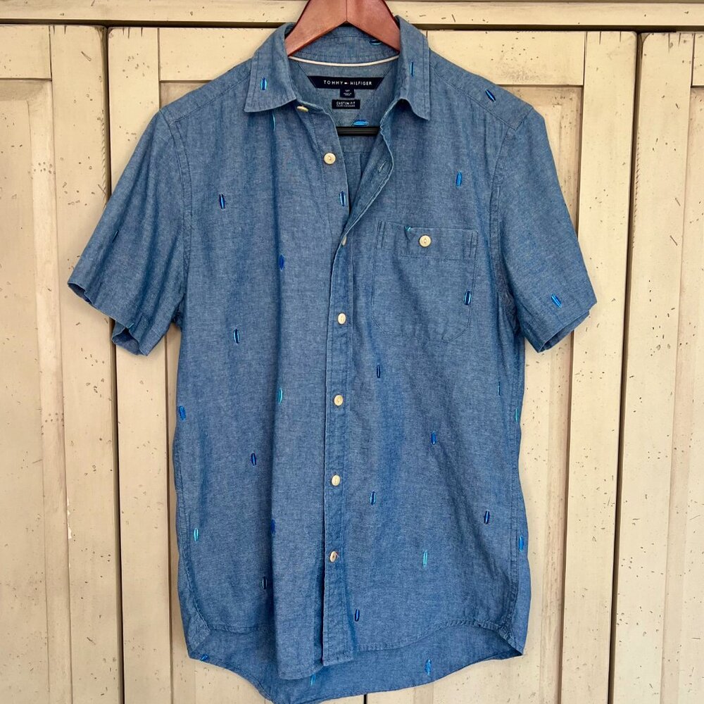 Tommy Hilfiger Surfboard Embroidered Chambray Button Down Shirt, Size Small